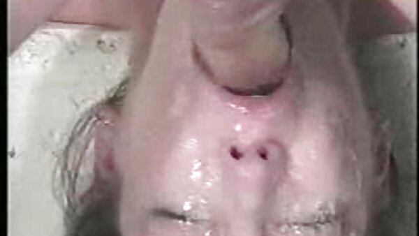 Die gebräunte, vollbusige Schlampe private amateur sexfilme Kayla bekommt ihre Muschi geleckt und gefickt