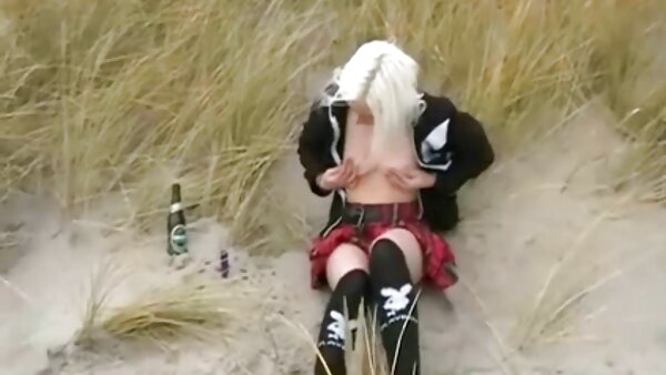 Nuttige Blondine Tarra White doggyfuck am Strand die besten deutschen amateur pornos