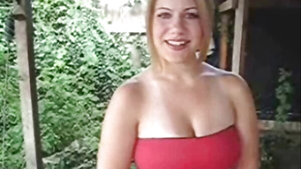 Die verspielte Schlampe Defrancesca sexfilme von amateuren Gallardo wedelt mit ihrem Arsch und wird gefickt